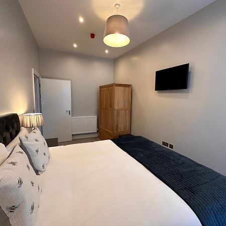 Spilman Hotel Apartments Carmarthen Zewnętrze zdjęcie